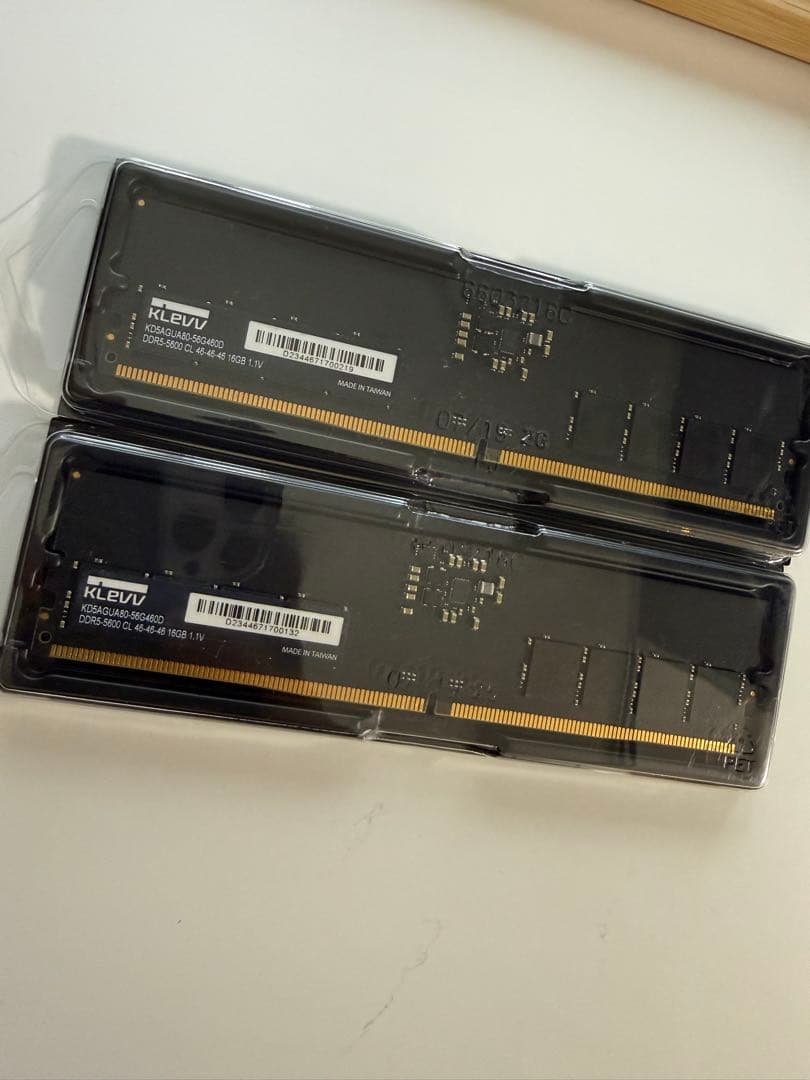 KLEVV DDR5 32G(16x2)5600Mhz メモリ(hynix A)