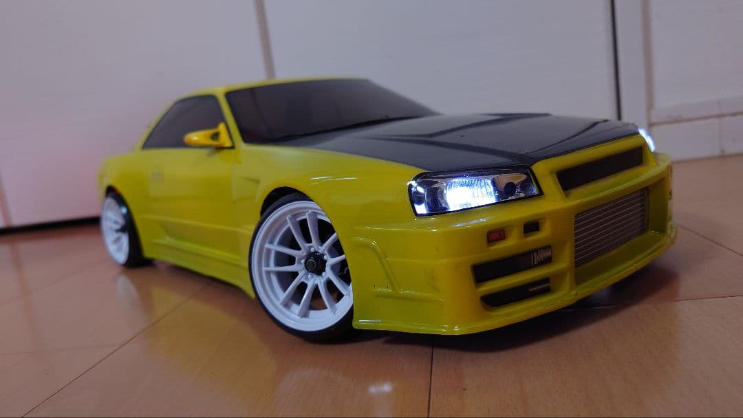トシヨコモ324RボディLED付き