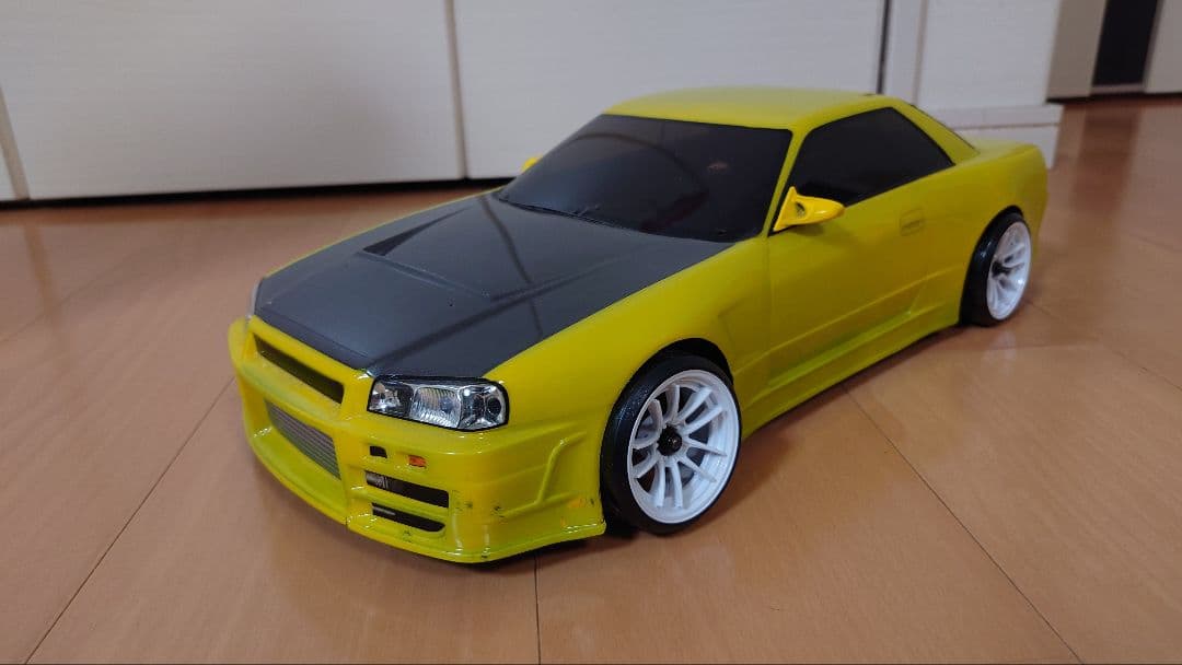 トシヨコモ324RボディLED付き