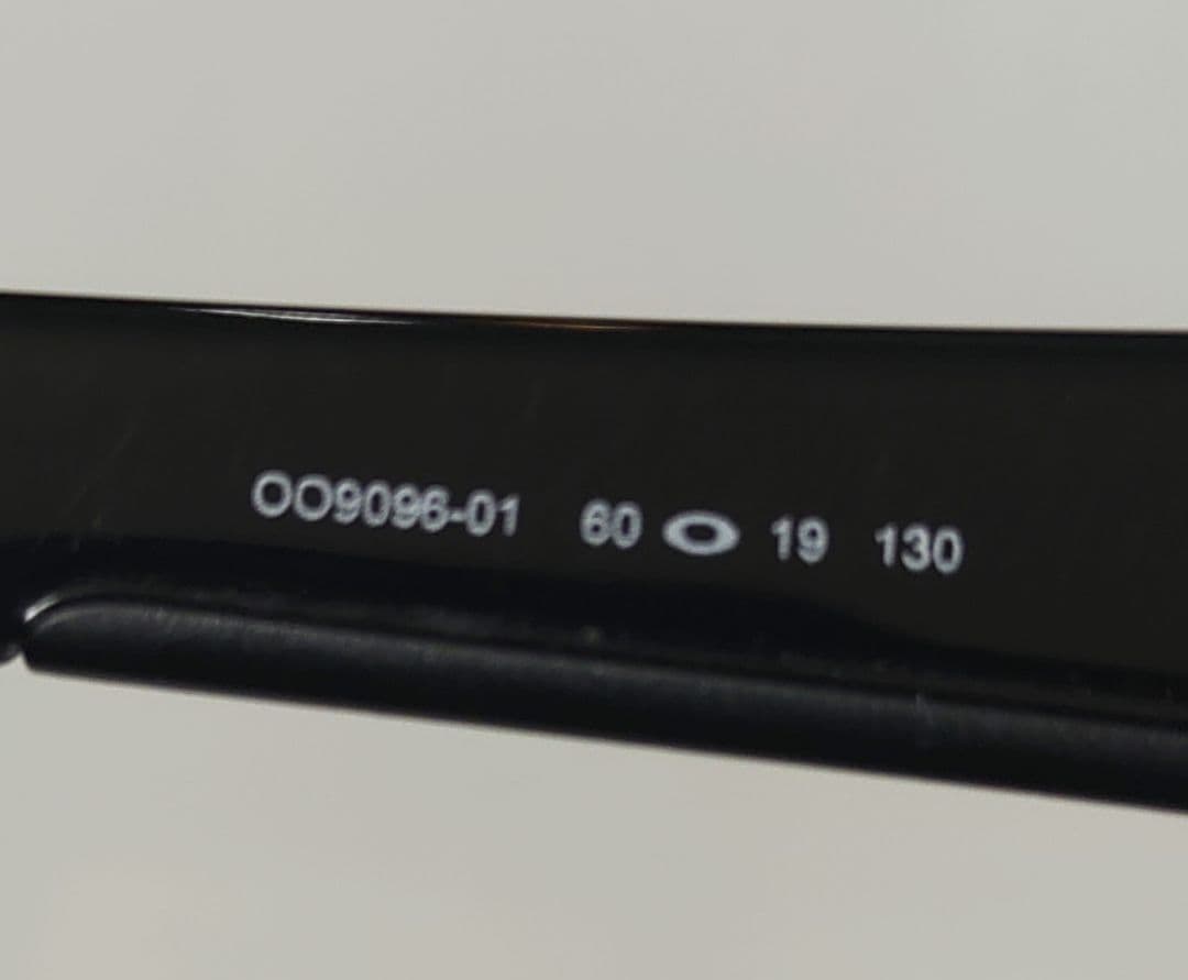 o*4様 美品　OAKLEY　FUEL CELL