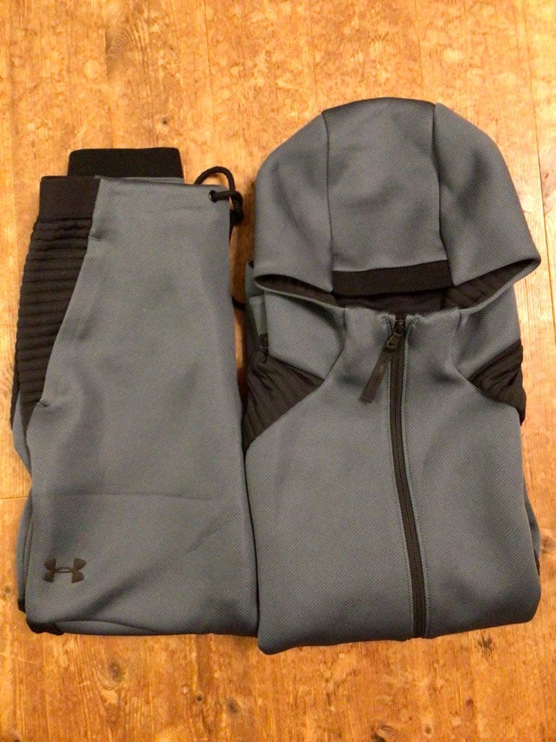 UNDER ARMOUR アンダーアーマー　セットアップ XLサイズ