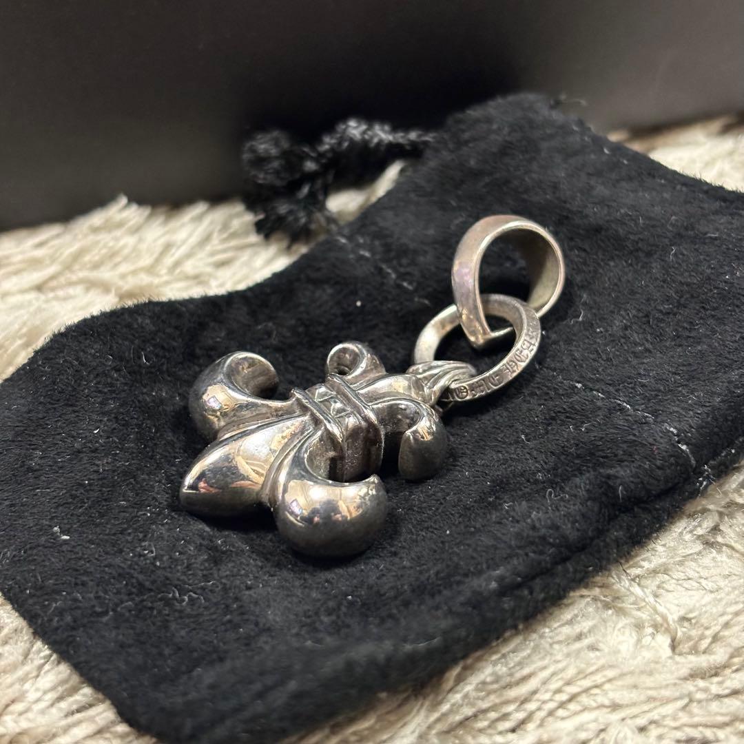 CHROME HEARTS BS FLEUR W/BALE ネックレストップ