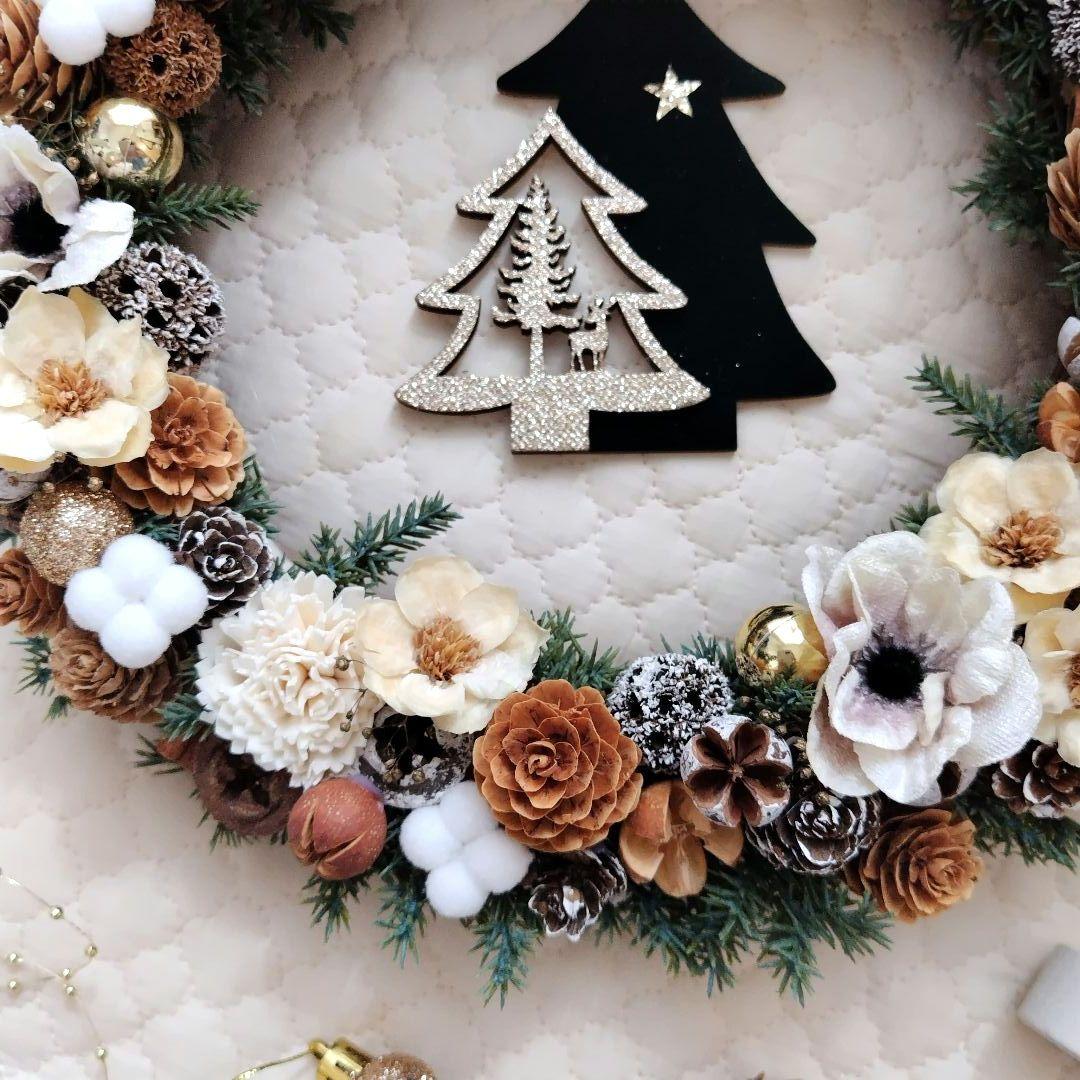 アネモネと木の実のクリスマスリース/クリスマスカラーのドーナツリース