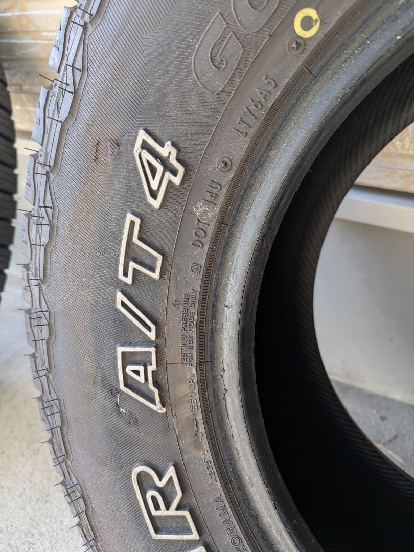 専用　難有り　ヨコハマ GEOLANDAR A/T 4 LT265/75R16