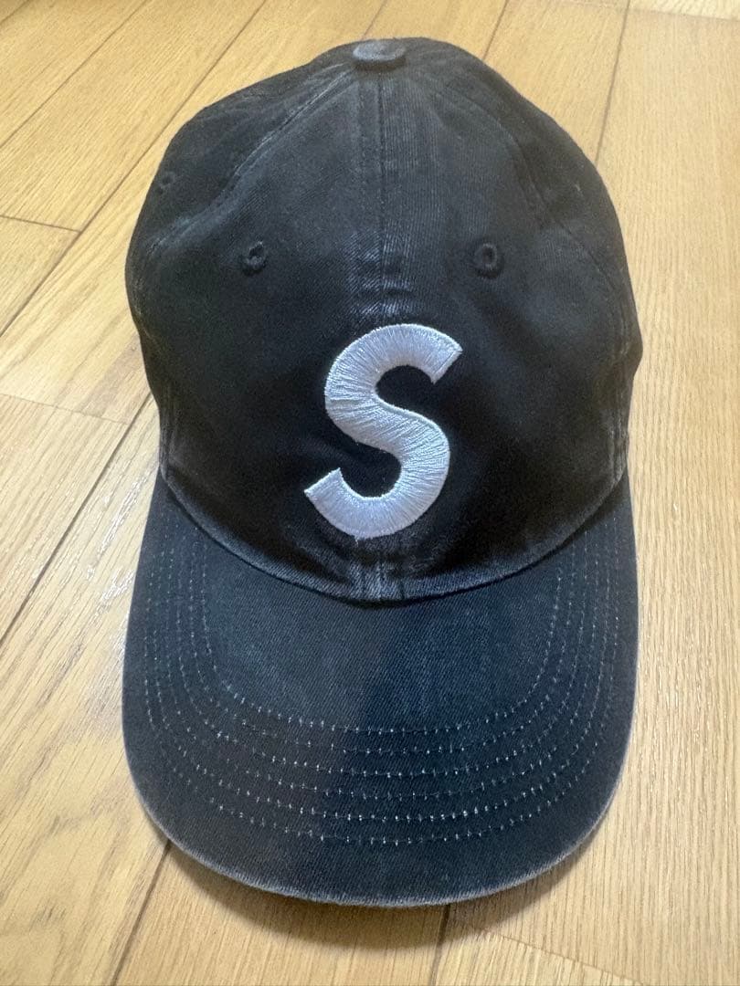SUPREME Sロゴ ブラックキャップ