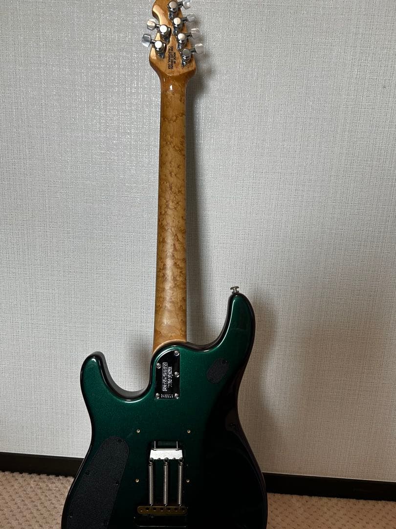 Ernie Ball Music Man JP6 MD（Piezo搭載）