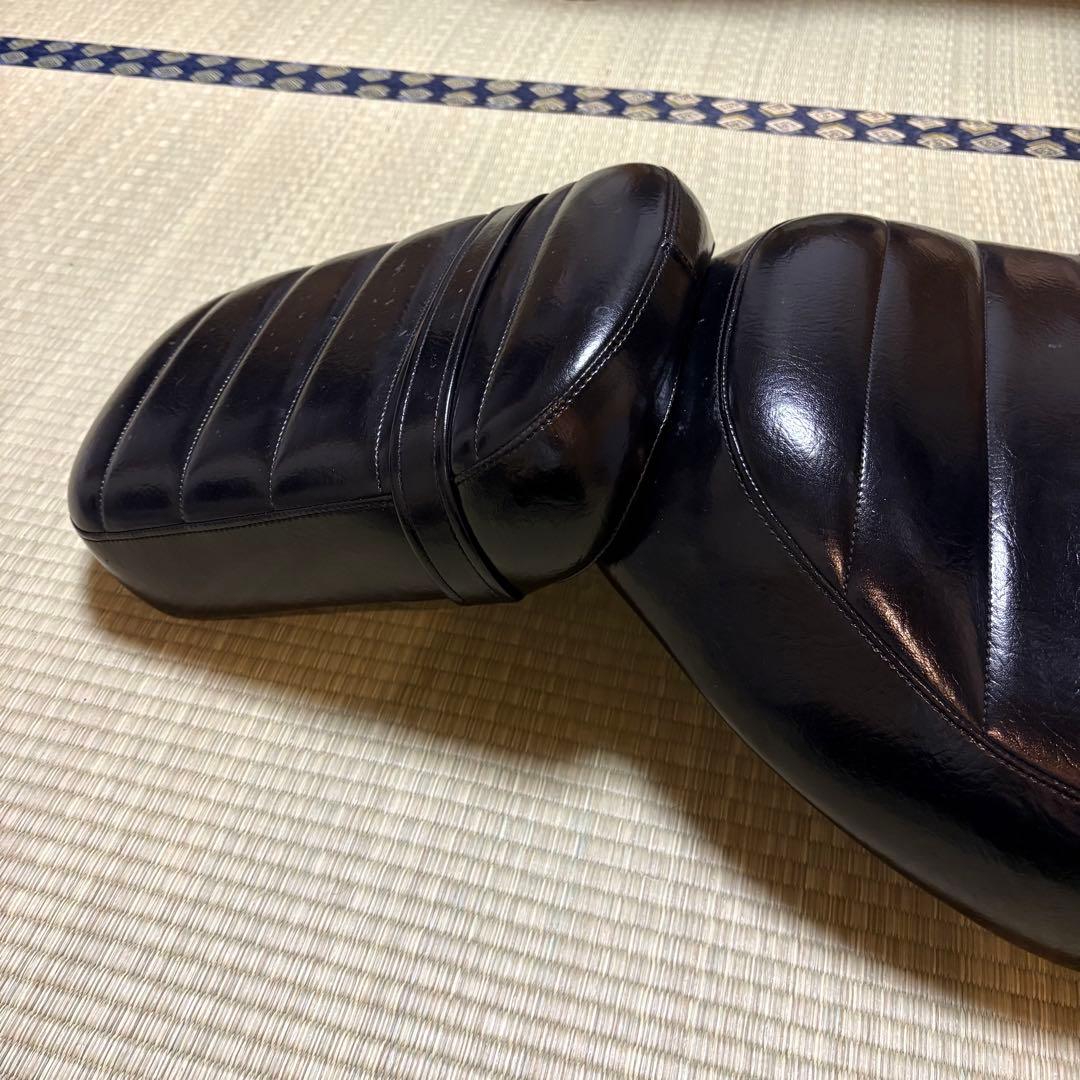 スティード400 STEED400VLX 純正シート?