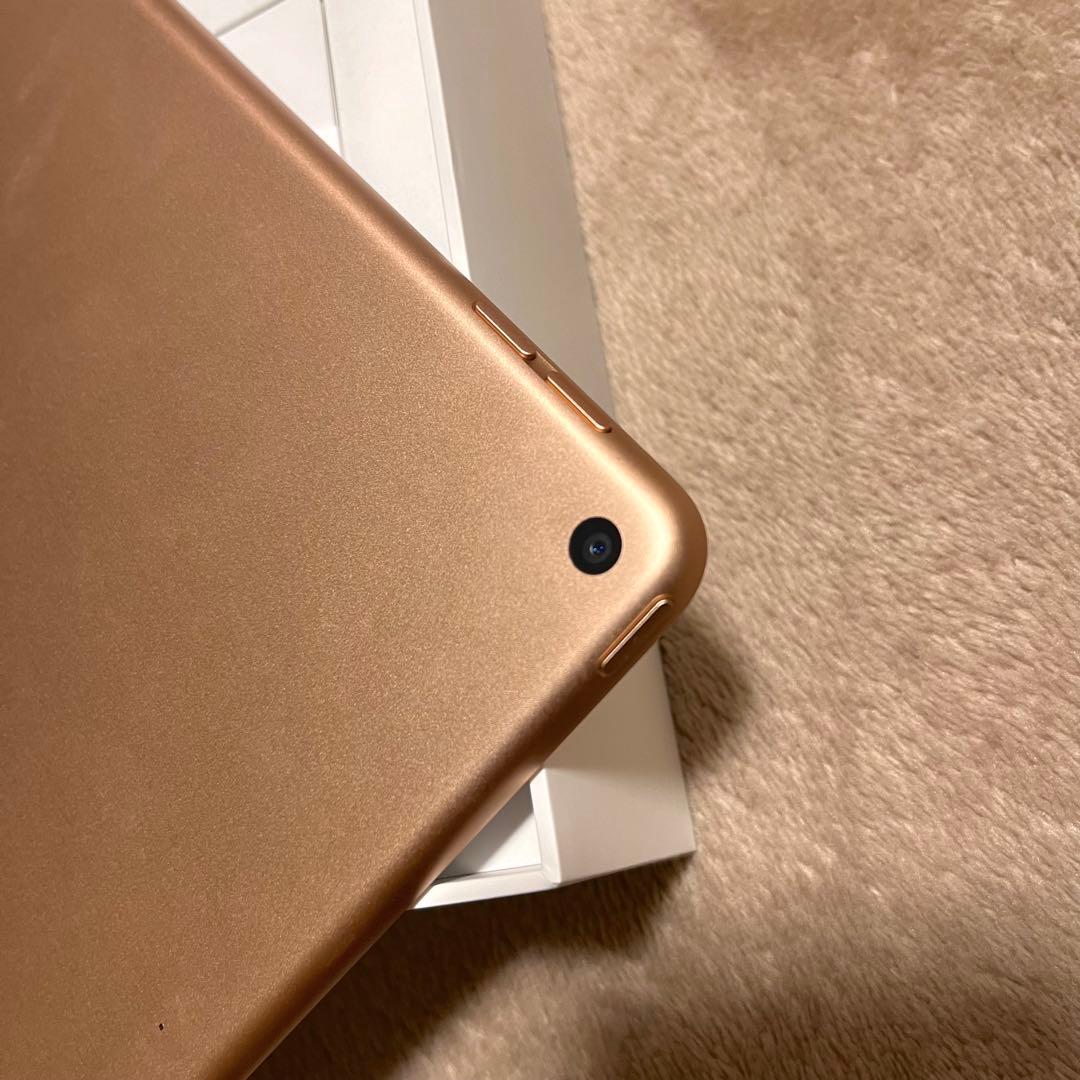 ス*P様　iPad Air3 64GB 【箱・ipadケース・アダプタ付き】