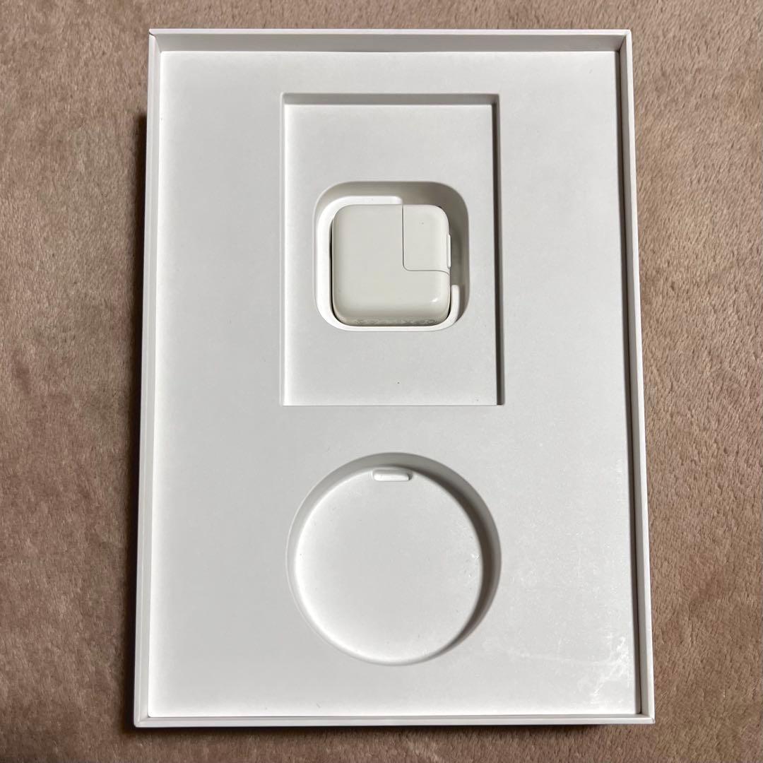 ス*P様　iPad Air3 64GB 【箱・ipadケース・アダプタ付き】