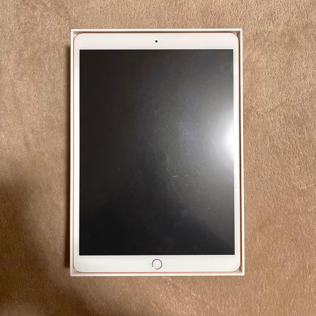 ス*P様　iPad Air3 64GB 【箱・ipadケース・アダプタ付き】