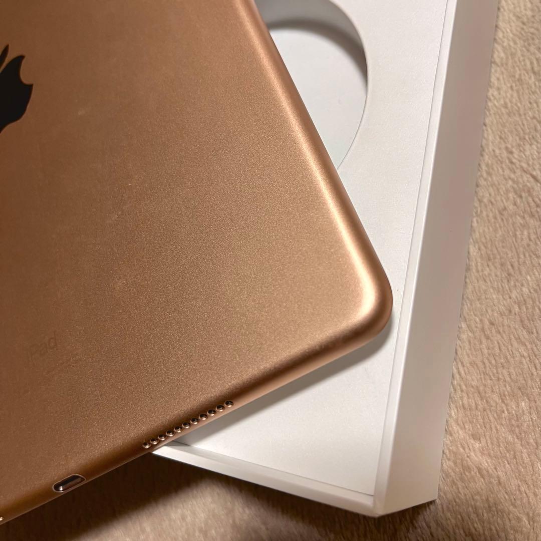 ス*P様　iPad Air3 64GB 【箱・ipadケース・アダプタ付き】
