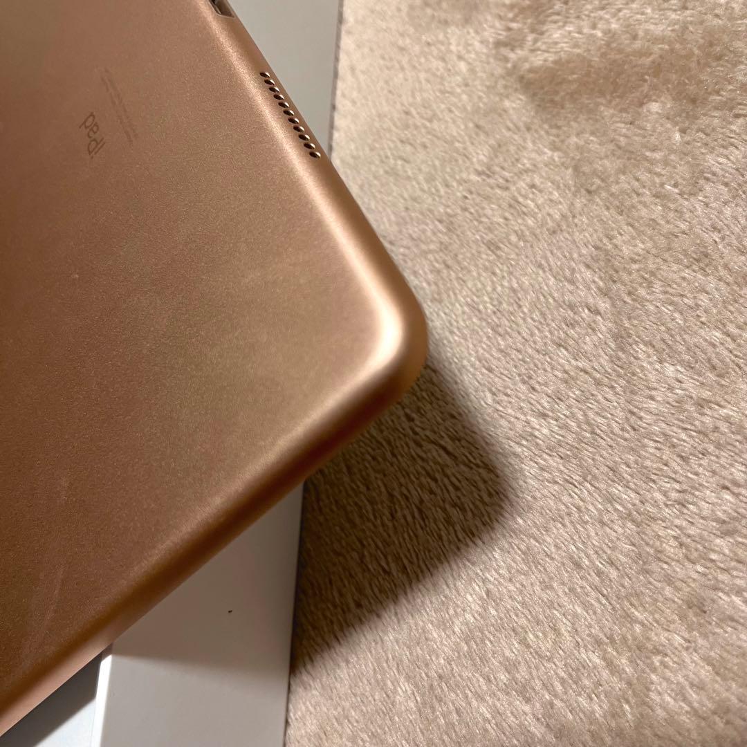 ス*P様　iPad Air3 64GB 【箱・ipadケース・アダプタ付き】