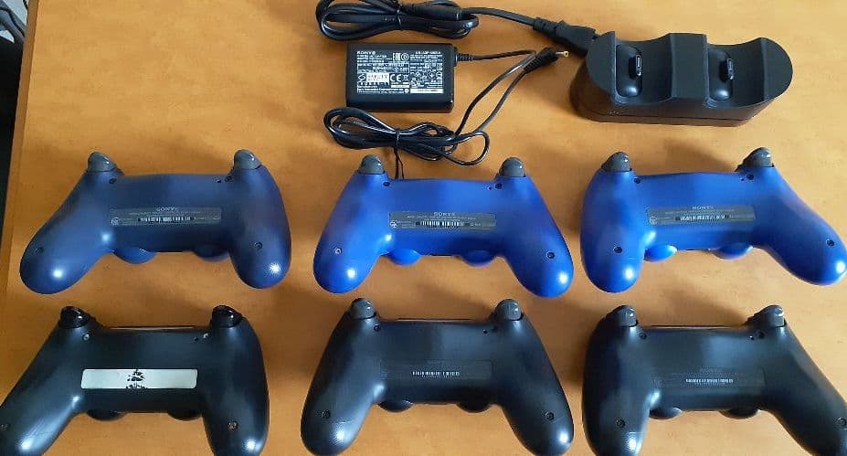 PlayStation4　コントローラー6個　充電スタンドセット