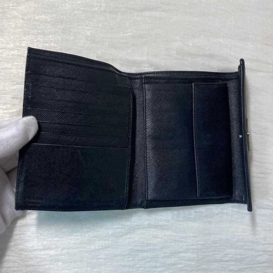 お買い得品　PRADA プラダ　三角ロゴ　エンブレム　三つ折り　財布　黒　人気