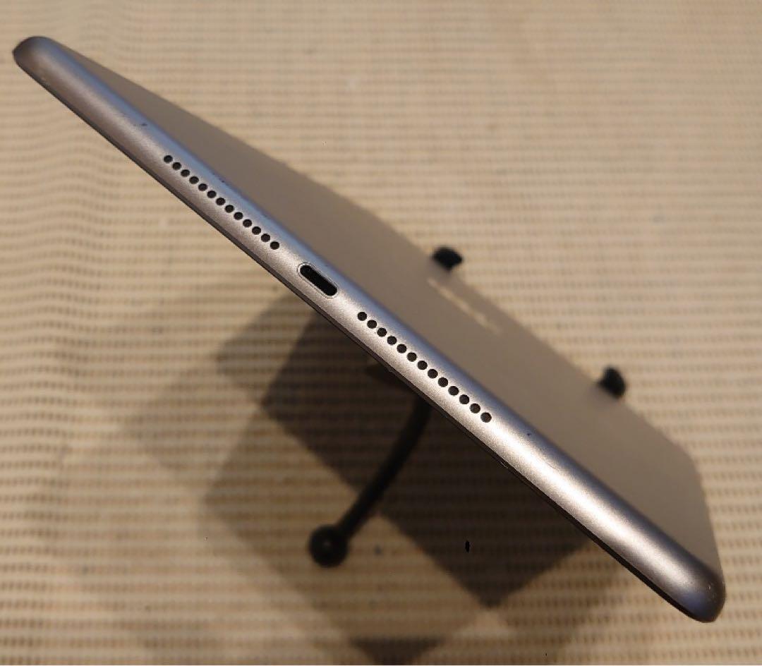 完動品SIMフリー液晶無傷iPad第6世代(A1954)本体32GB TJF88