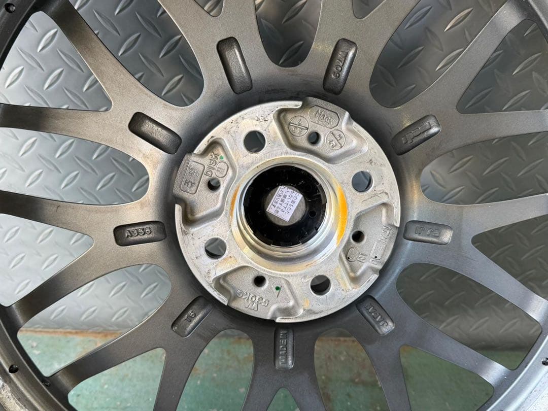 MAVEVICKブランド 165/40R17 4本セット。