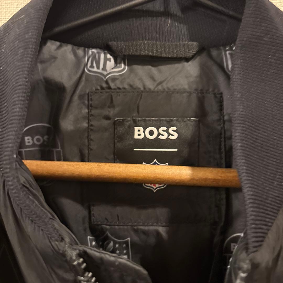 n*a様 HUGO BOSS 日本非売品ブラック ボンバージャケット NFLロゴ