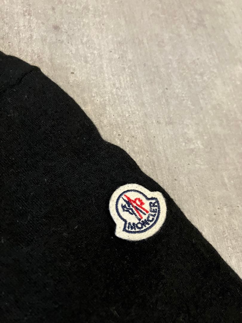 Moncler モンクレール　ナイロンとニットのコンビクルーネックカーディガン