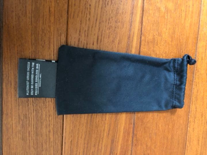 オークリー　キッズ用サングラス　廃盤品　中古