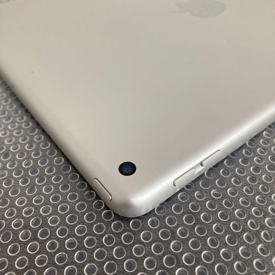 690【早い者勝ち】iPad8 第8世代 32GB WIFIモデル☆