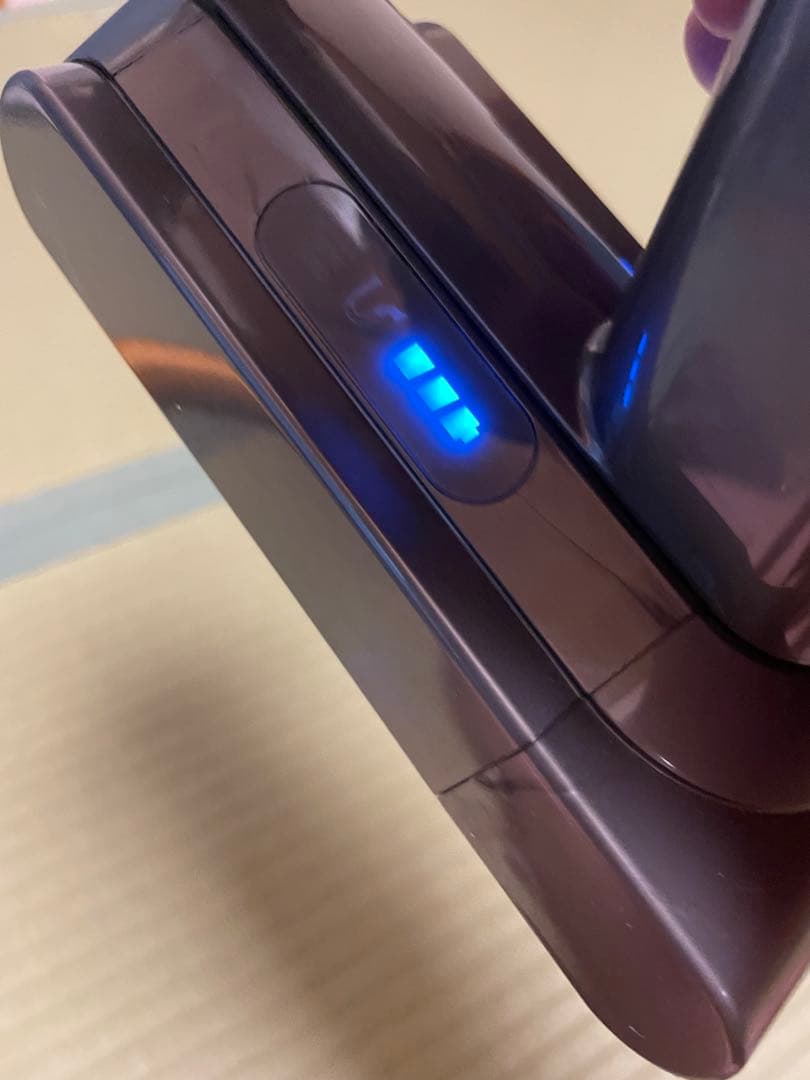 土々呂 　Dyson コードレスクリーナー　ダイソン　sv12 v10