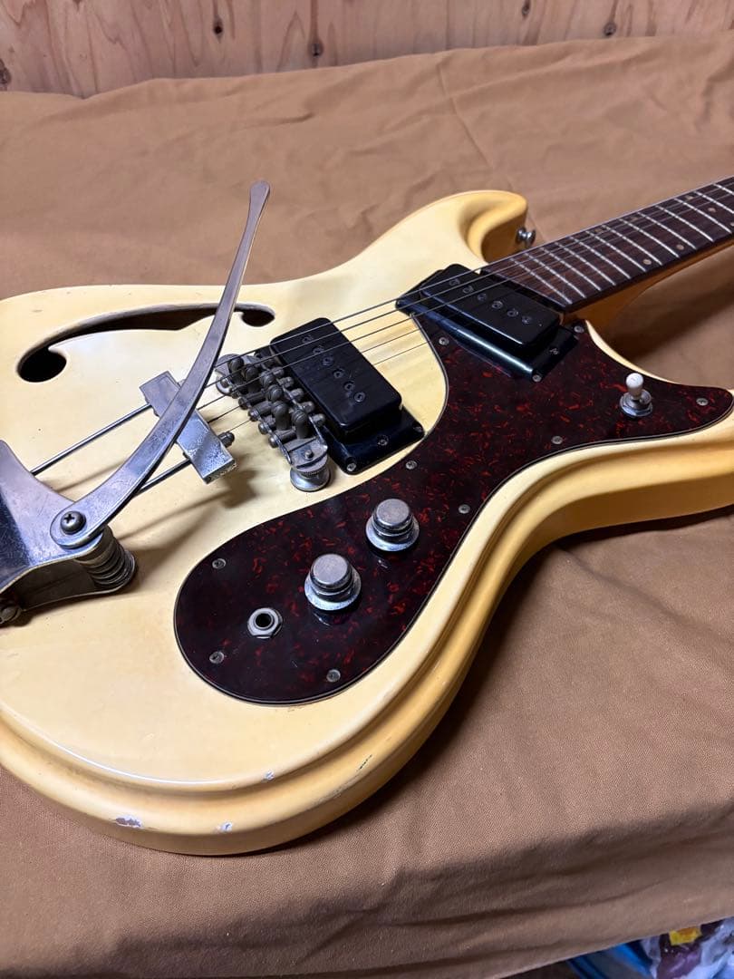 H*T様 Morales Mosrite Model モラレス 日本製　ビンテー