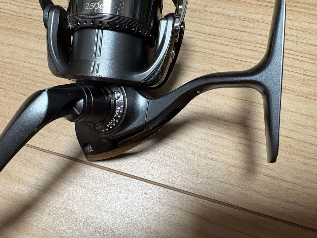 DAIWA EXIST STEEZ CUSTOM 2506 スピニングリール