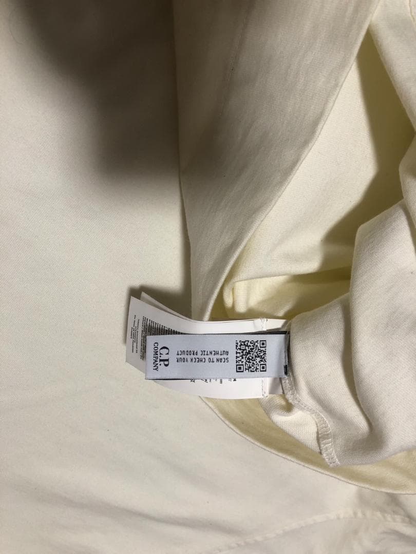 C.P. Company レンズTシャツ　アイボリー