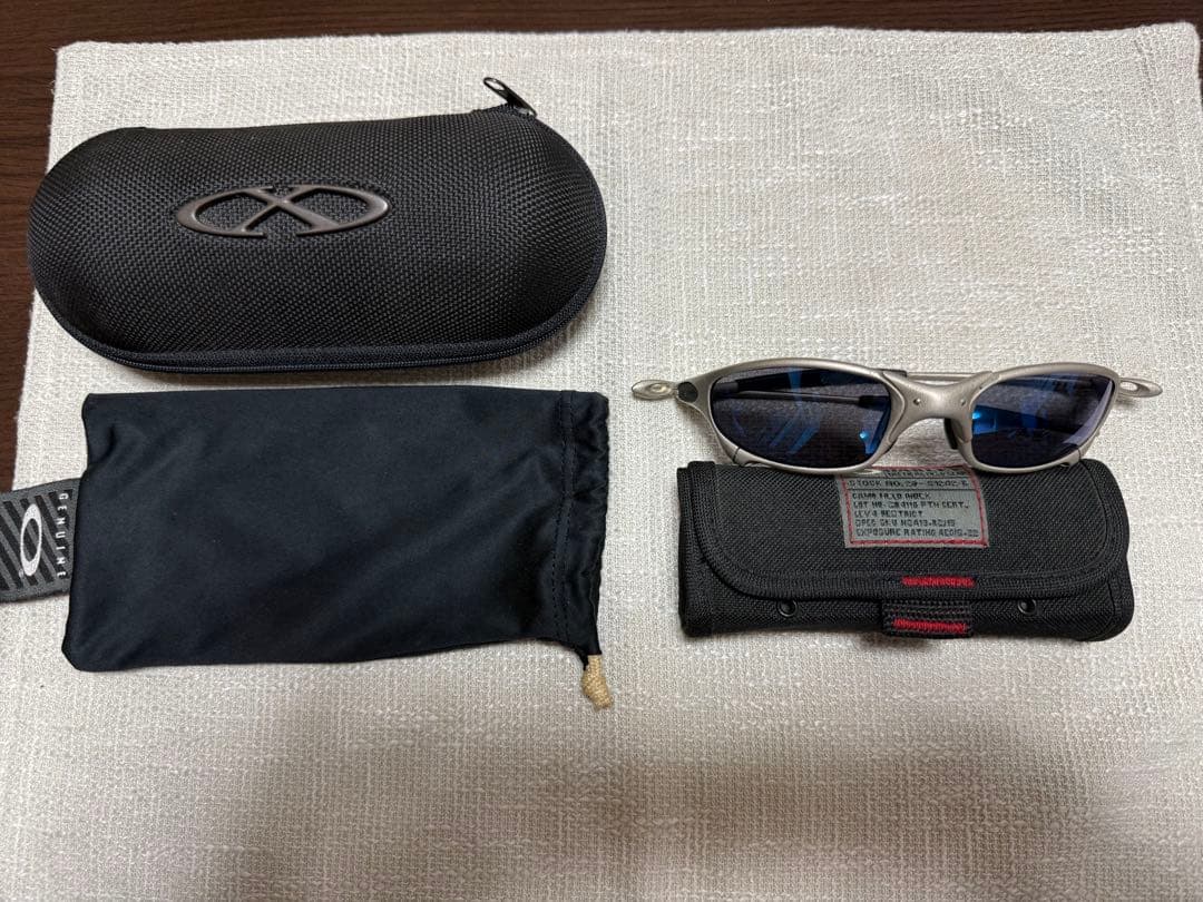 Oakley サングラス ジュリエット