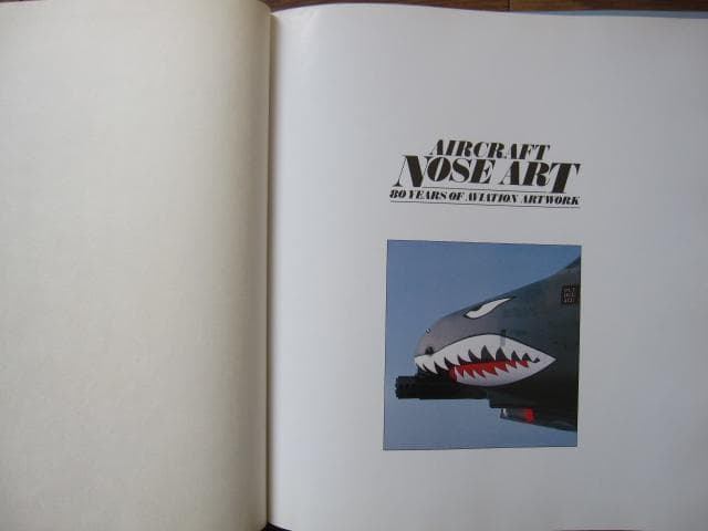 洋書 AIRCRAFT NOSE ART / J P WOOD