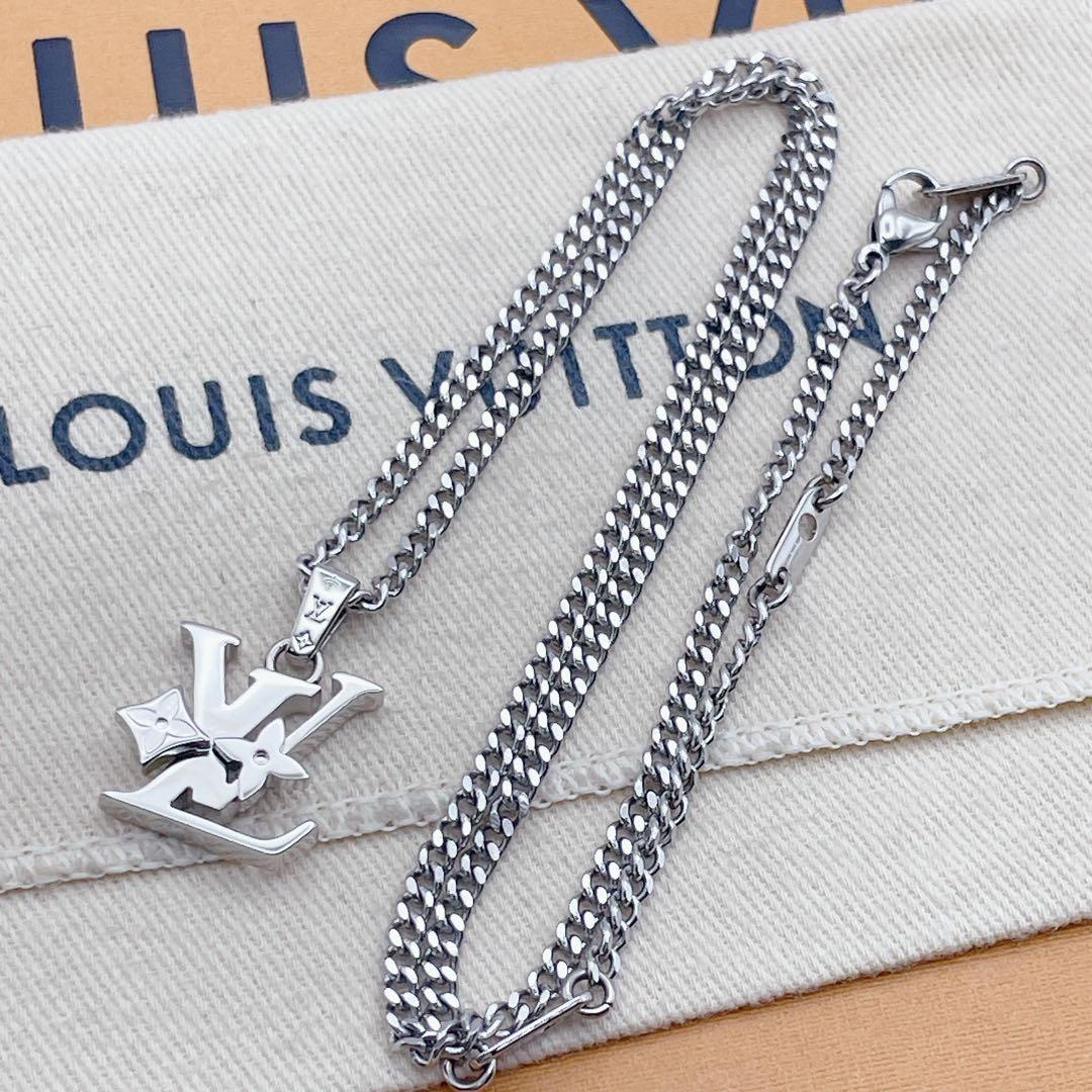 LOUIS VUITTON ネックレス　ロウ　シルバー　LV　トップ　モノグラム