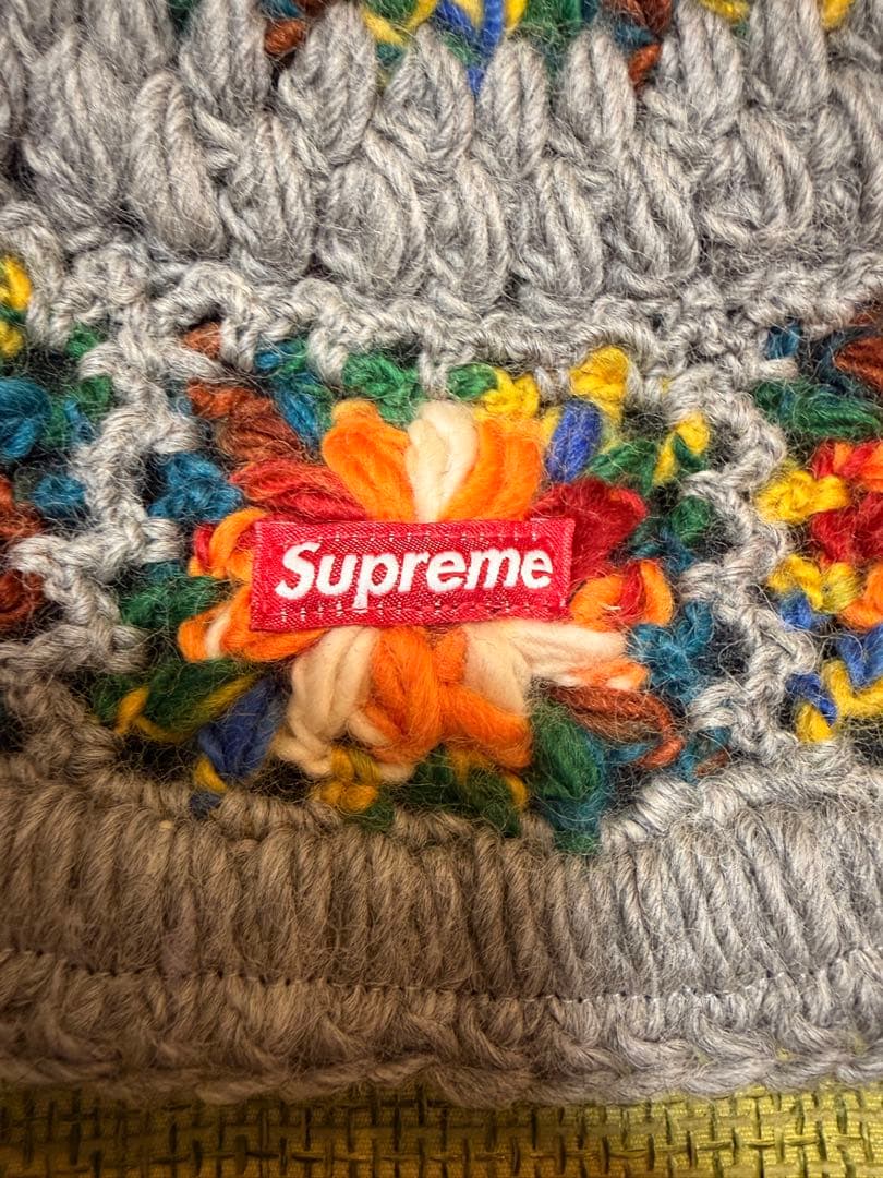 Supreme ニット帽 グレー 花柄刺繍 新品