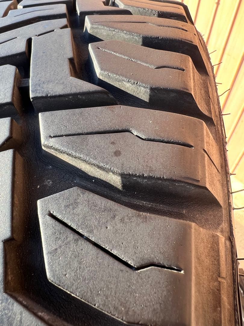良品　国産　2024年製　215/65R16C 2本　ハイエース　キャラバン