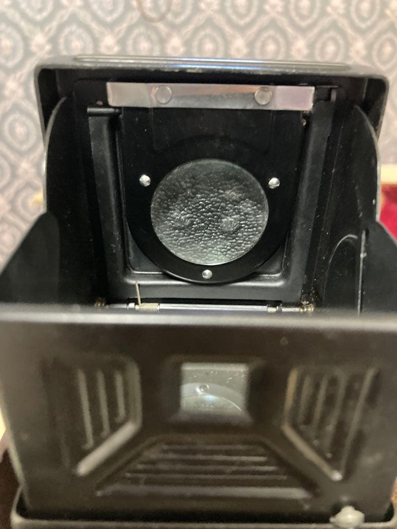 ジャンク品　カメラ3台と三脚(MINOLTAとYASHICAFLEXと？)