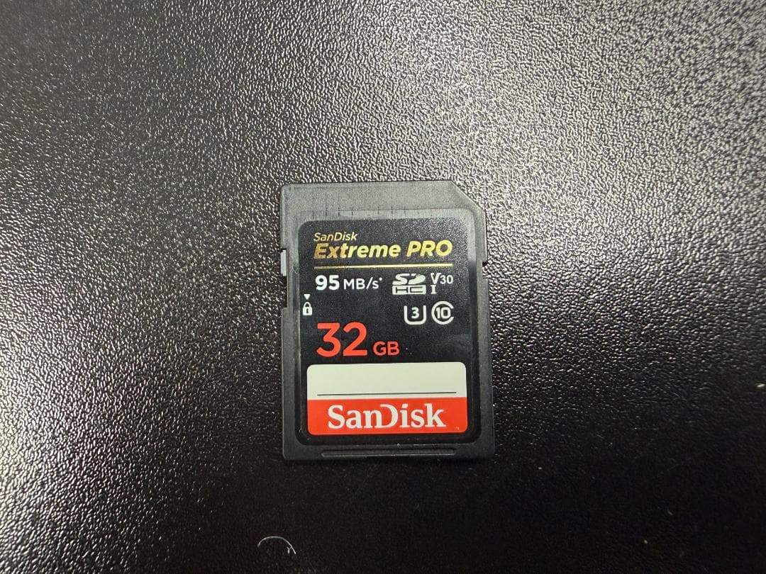 Canon iVIS HF R32 フルHD ビデオカメラ 32GB付 動作品