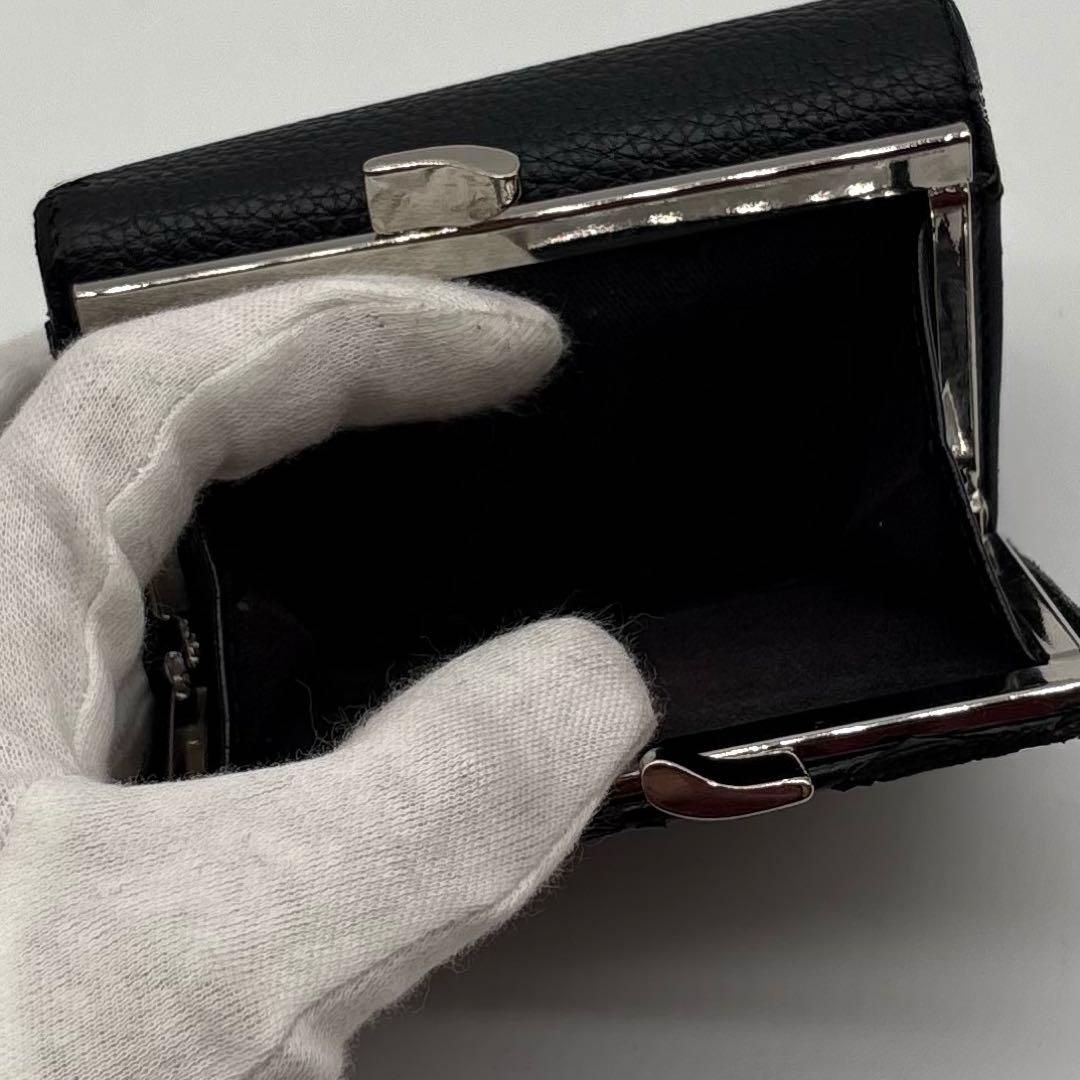【美品】ヴィヴィアンウエストウッド レザー 二つ折り財布 オーブ 型押し ロゴ