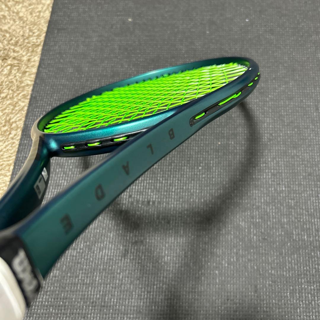 Wilson Blade98 v9 16×19 G2テニスラケット