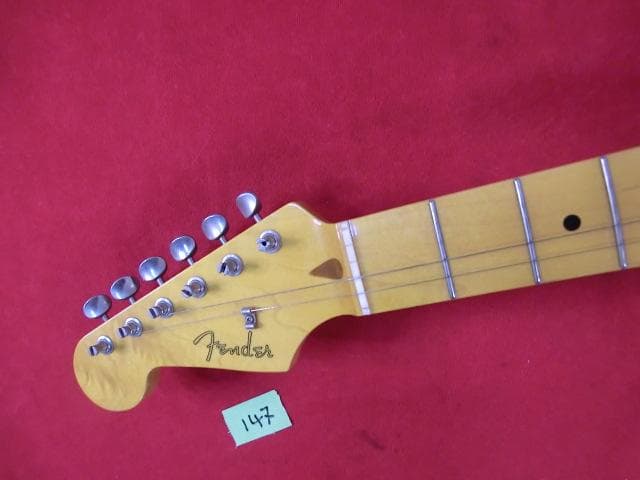 147：Fender Stratocaster　フェンダー　日本製　ジャンク