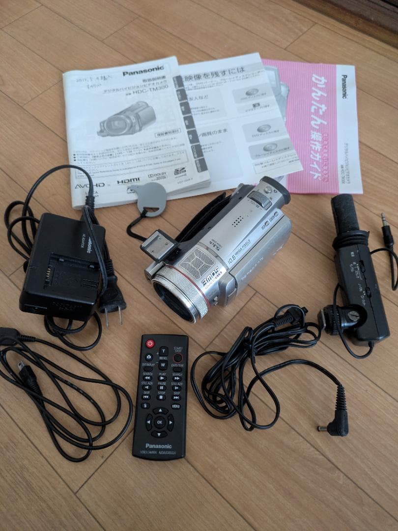 Panasonic　HDC-TM300 ビデオカメラ