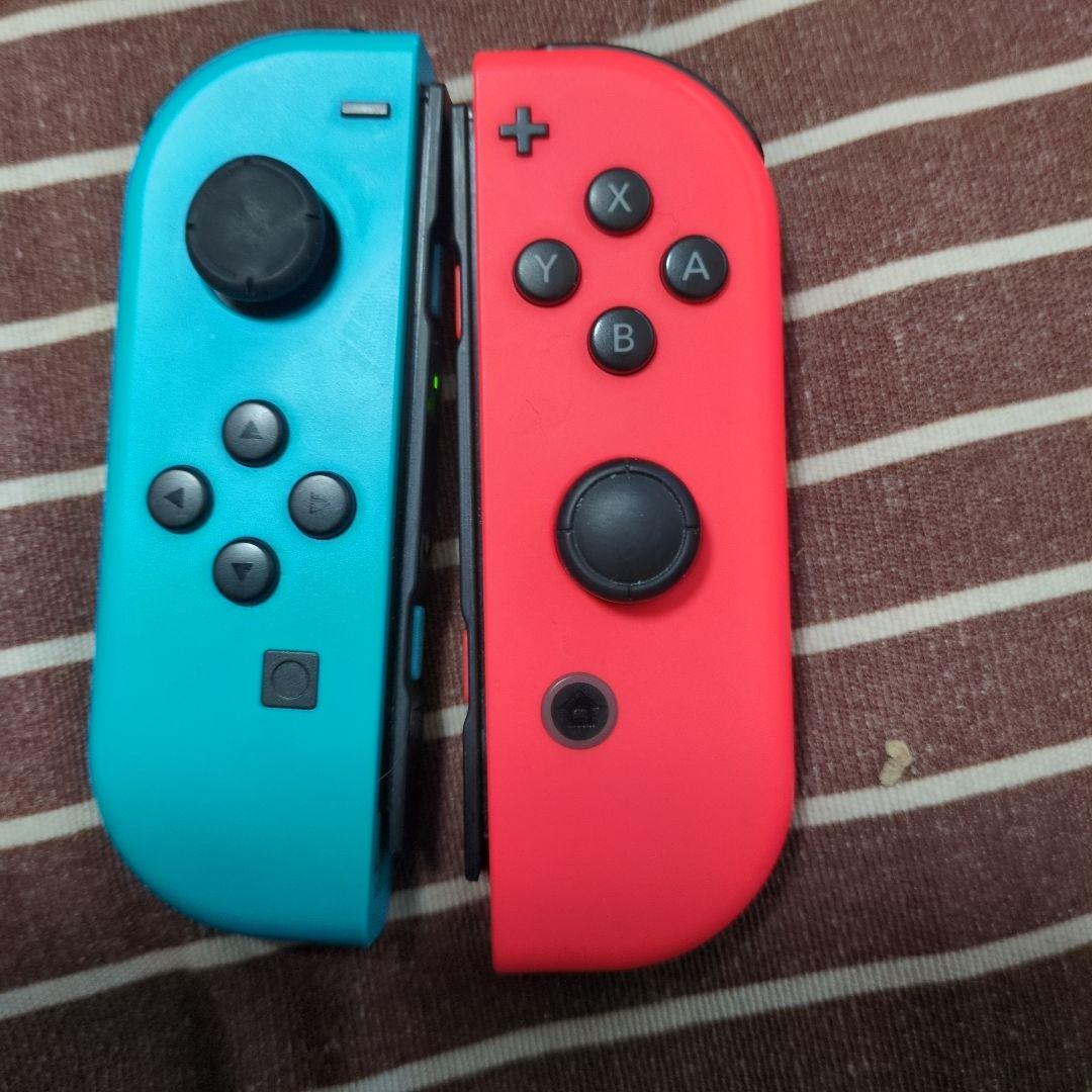 任天堂Switch+2つソフト付き（おまけあり）