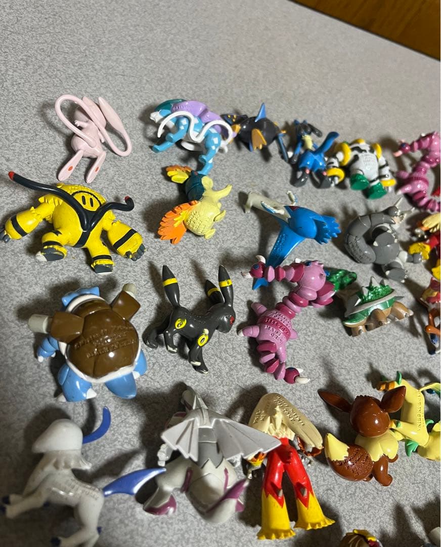 ポケモン　フィギュア　モンコレ　まとめ売り　刻印入り　当時物　63個