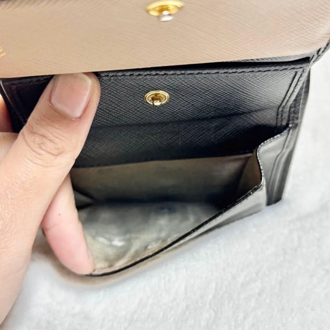✨正規品✨ PRADA プラダ　二つ折り財布　サフィアーノ