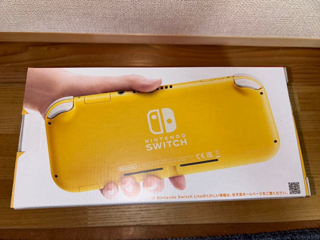 【未使用品】Nintendo Switch Lite イエロー
