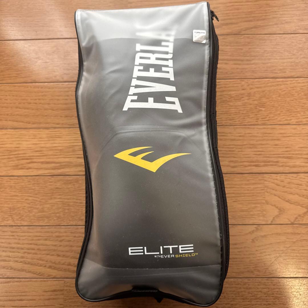 EVERLAST ELITE ボクシンググローブ16オンス