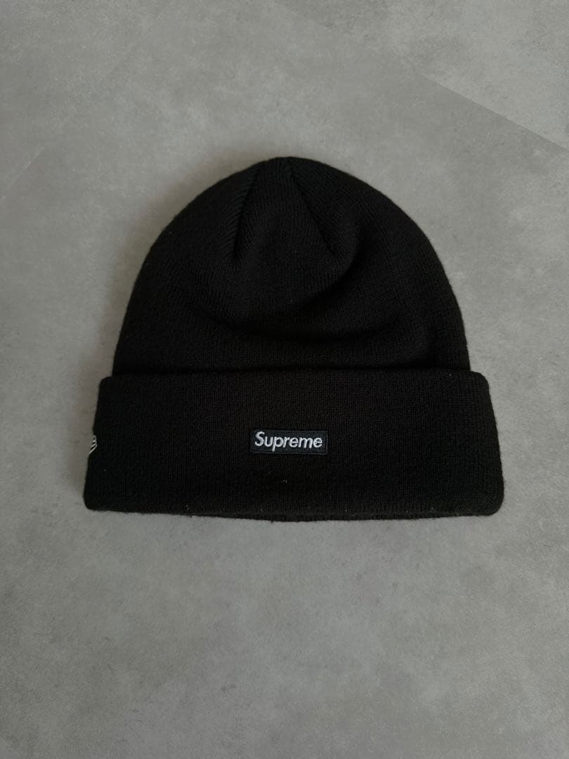 Supreme 黒 ニット帽 Sロゴ