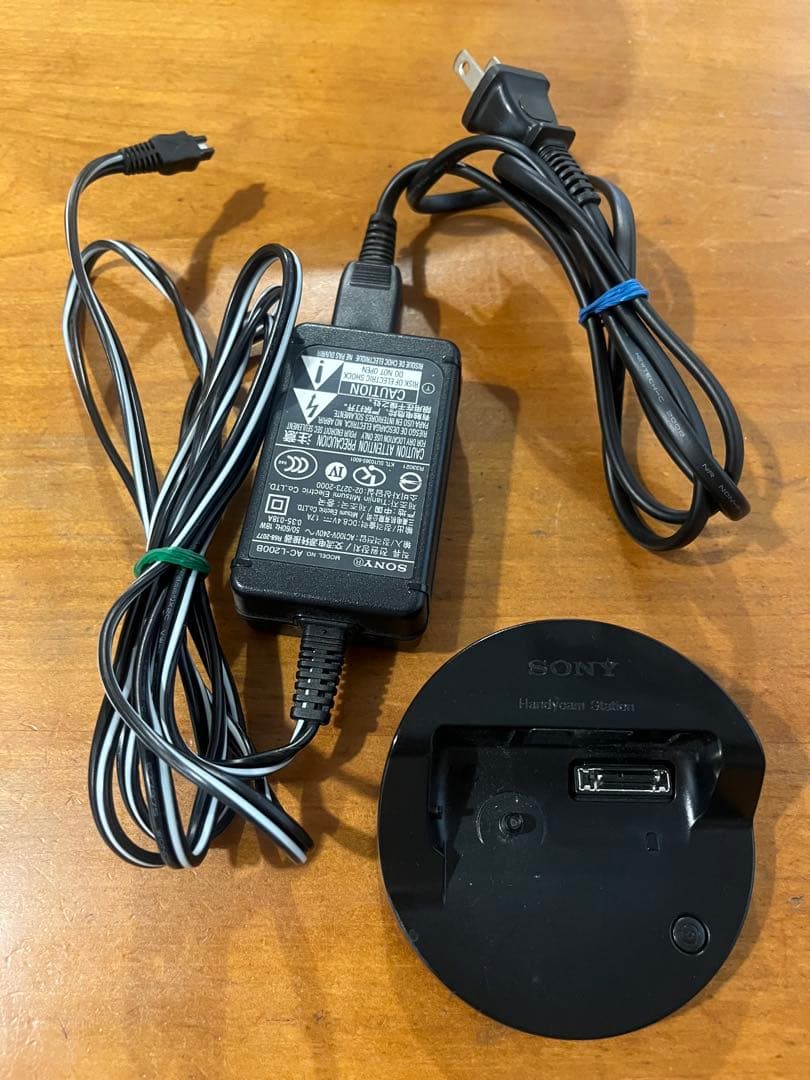 【動作確認済み】SONY ハンディカメラ　HDR-TG1