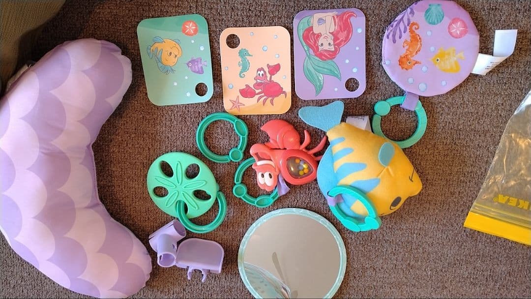ディズニー　ベビージム　アリエル