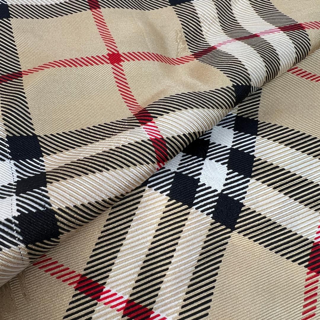 BURBERRY バーバリー シルク スカーフ ベージュ A-10423