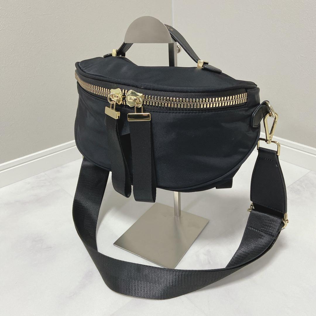 PECHINCHAR ペシンシャ メタルファスナー ショルダーバッグ 黒 極美品
