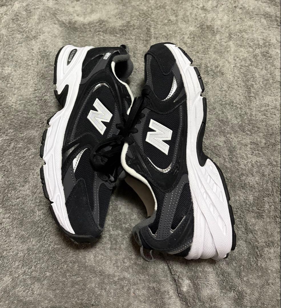 New Balance スニーカー ブラック/ホワイト　MR530cc